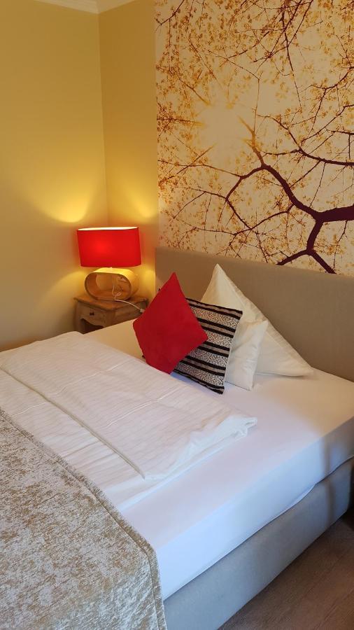 Hotel Villa Verde ดุสเซลดอร์ฟ ภายนอก รูปภาพ